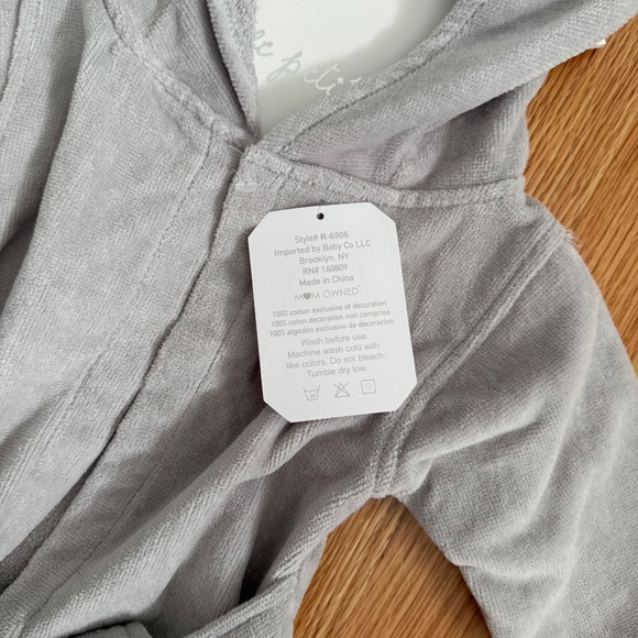 Le Petit Baby Robe W/Koala Hood Detail - Picture 4 of 7